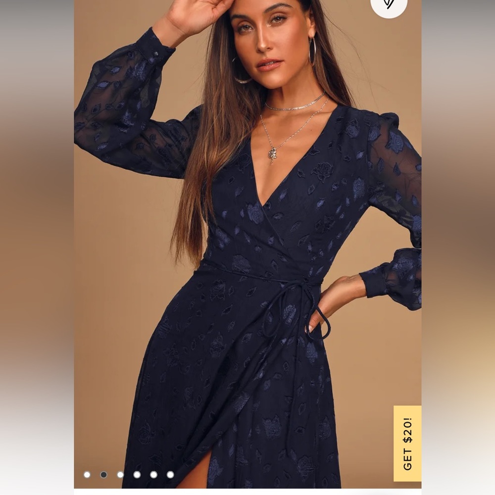 Lulu’s blue floral wrap dress - Picture 3 of 4